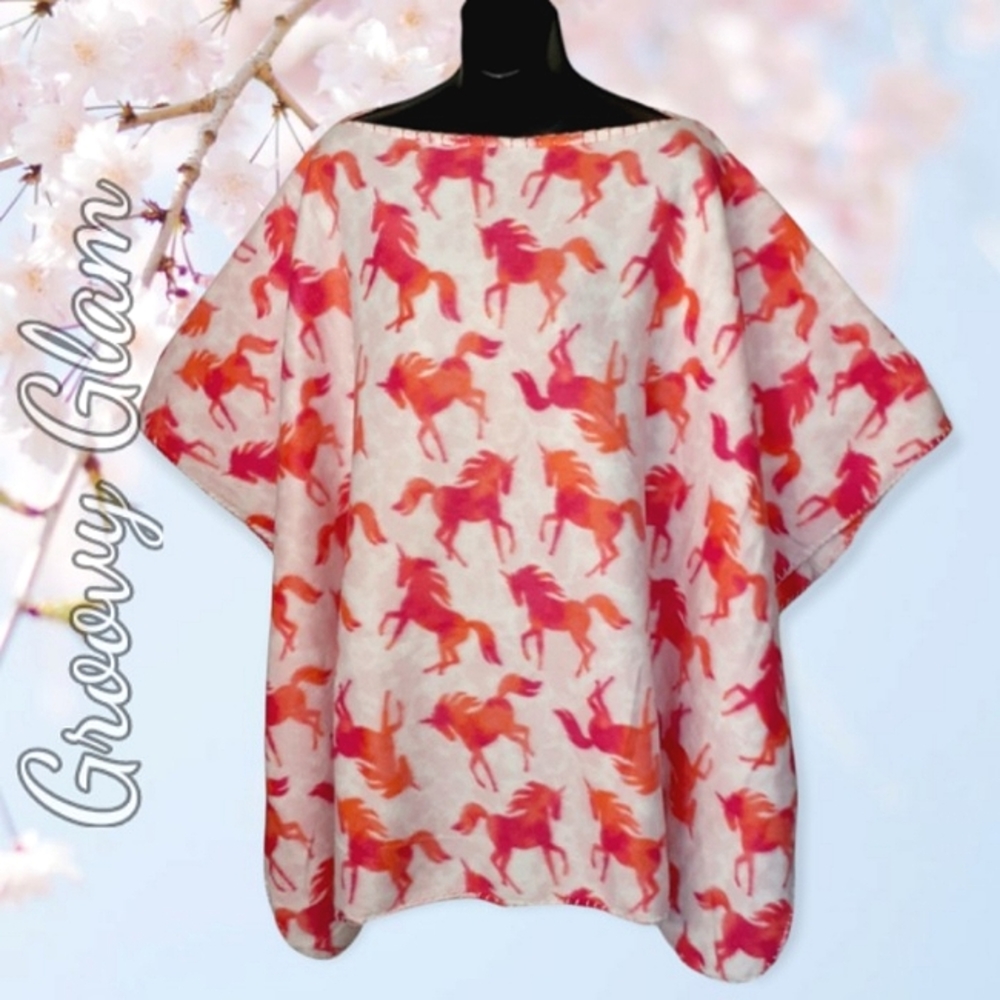 GROOVY GLAM Handmade Magenta Pink Unicorns Classic Fleece Poncho